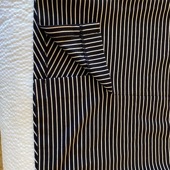Banana Republic Pencil Stripe Skirt - Picture 5 of 11
